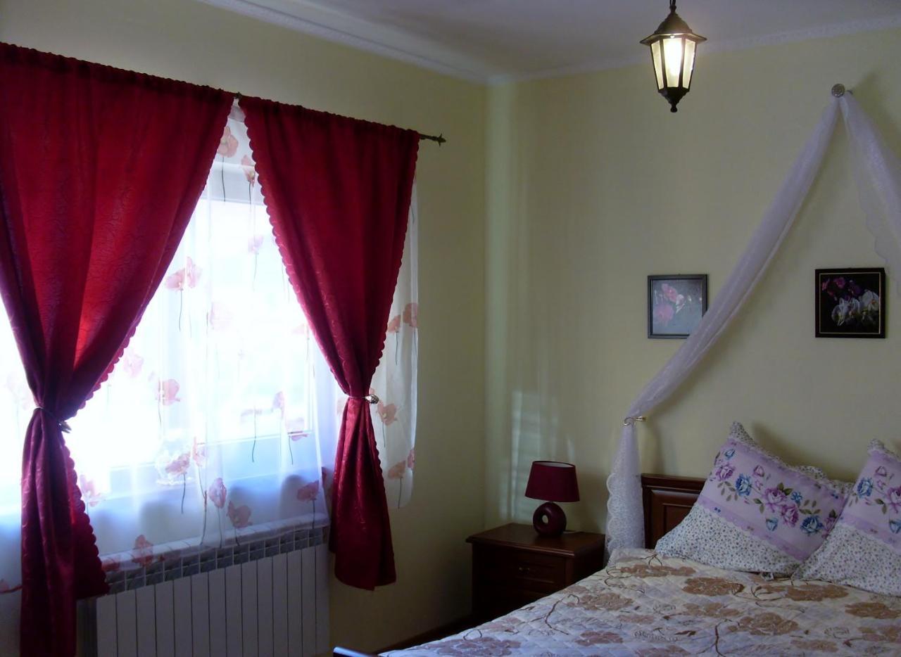 Yanoshi Villa Eden Delux الغرفة الصورة